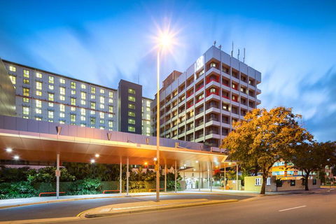 H On Smith Hotel - Accommodation Broadbeach 0