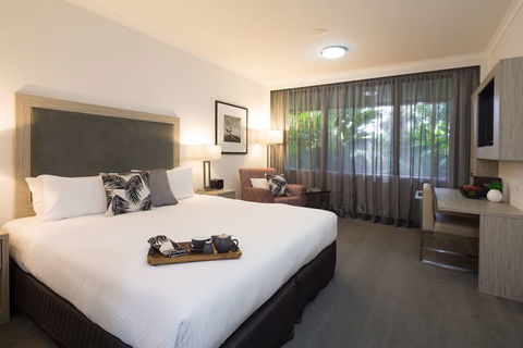 H On Smith Hotel - Accommodation Broadbeach 4