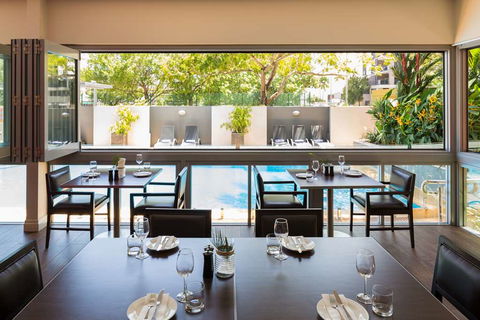 H On Smith Hotel - Accommodation Broadbeach 10