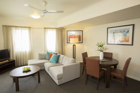 Metro Advance Apartments & Hotel - Accommodation Broadbeach 10