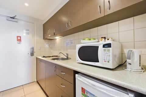 Metro Advance Apartments & Hotel - Accommodation Broadbeach 6