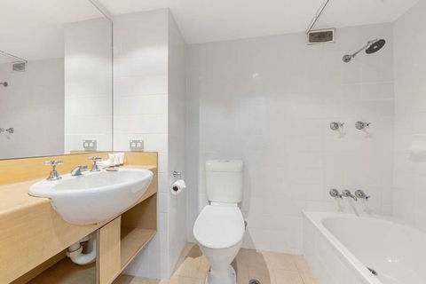 Hotel Frontier Darwin - Accommodation Broadbeach 9