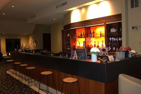 Swan Hill Resort - Accommodation Broadbeach 0