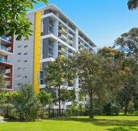 Astra Apartments MacQuarie Park - Accommodation Broadbeach
