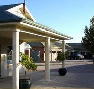 Country Gardens Motor Inn - Accommodation Broadbeach