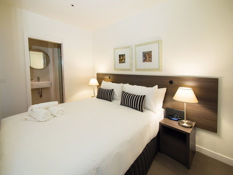 WRAP on Southbank - Accommodation Broadbeach 2