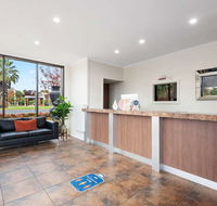 Comfort Inn Deakin Palms - Accommodation Broadbeach