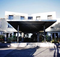 Golden Pebble Hotel - Accommodation Broadbeach