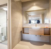 Nightcap at Manhattan Hotel - Accommodation Broadbeach
