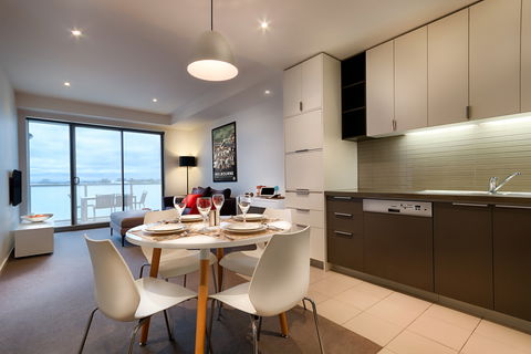 Caroline Serviced Apartments - Accommodation Broadbeach 11