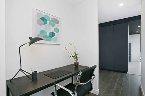 Clayton Serviced Apartments - Accommodation Broadbeach 9