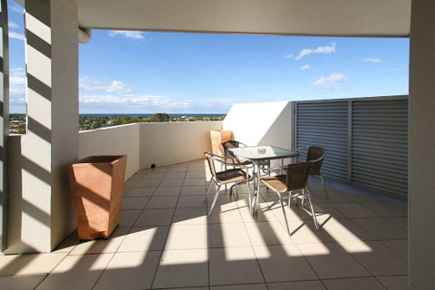 Caloundra Central Apartment Hotel - Accommodation Broadbeach 16
