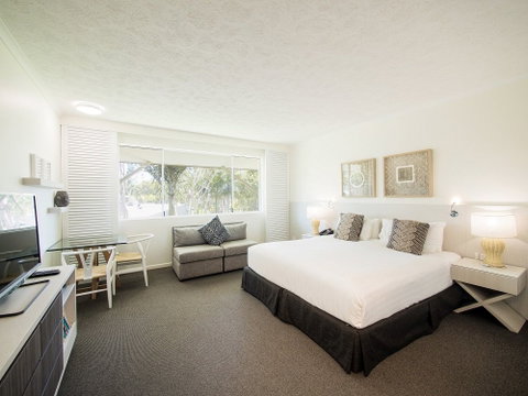 Oaks Oasis, Caloundra - Accommodation Broadbeach 2