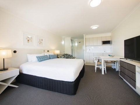 Oaks Oasis, Caloundra - Accommodation Broadbeach 6