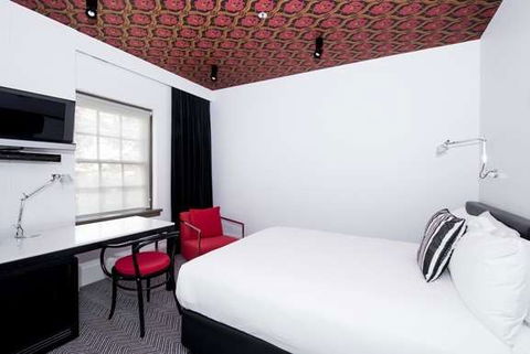 Peppers Gallery Hotel, Canberra - Accommodation Broadbeach 2