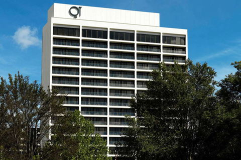 QT Canberra - Accommodation Broadbeach 0