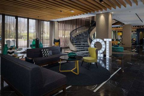 QT Canberra - Accommodation Broadbeach 2