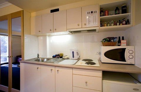 Capital Executive Apt Hotel Canberra - Accommodation Broadbeach 9