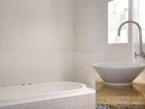 Lindenwarrah Hotel - Accommodation Broadbeach 11