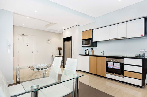 Astra Apartments Perth - Accommodation Broadbeach 8
