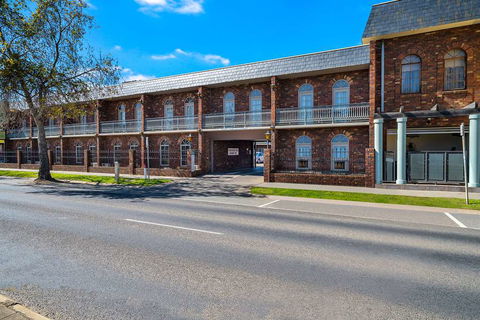 Quality Hotel Sherbourne Terrace - Accommodation Broadbeach 1