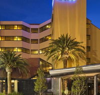 The Lakes Resort Hotel - Accommodation Broadbeach