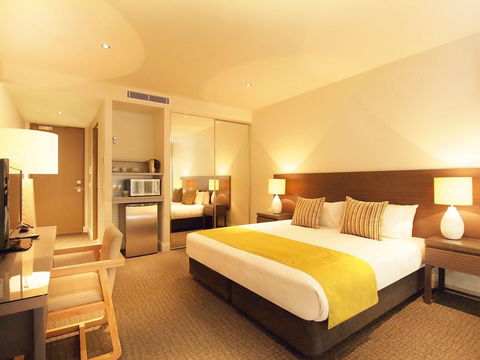 Oaks Mon Komo - Accommodation Broadbeach 2