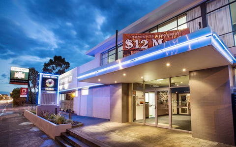 Nightcap at Carlyle Hotel - Accommodation Broadbeach 0