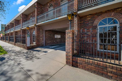 Quality Hotel Sherbourne Terrace - Accommodation Broadbeach 0