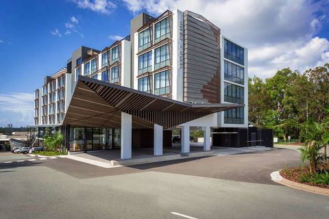 Mantra Southport Sharks - Accommodation Broadbeach 0