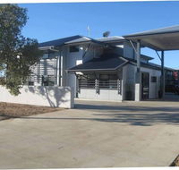 Royal Motel Miles - Accommodation Broadbeach