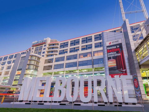 PARKROYAL Melbourne Airport - Accommodation Broadbeach 1