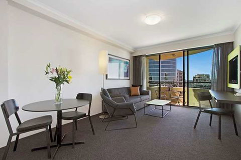 Mantra Parramatta - Accommodation Broadbeach 4