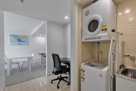 Astra Jasper - Accommodation Broadbeach 16