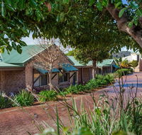 Quality Suites Banksia Gardens - Accommodation Broadbeach