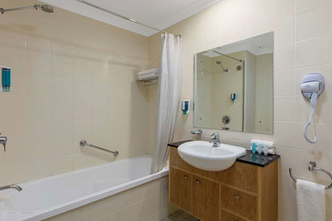 Nesuto Canberra Apartment Hotel - Accommodation Broadbeach 3