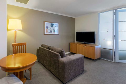 Nesuto Canberra Apartment Hotel - Accommodation Broadbeach 13