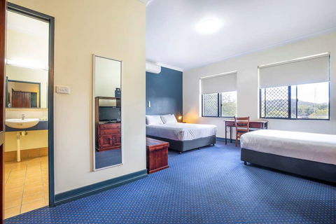 Atherton Hotel - Accommodation Broadbeach 4