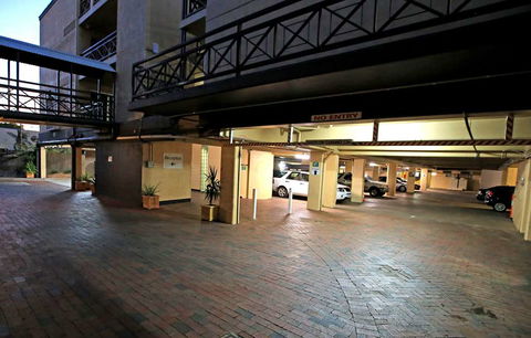 Aurora Alice Springs - Accommodation Broadbeach 1