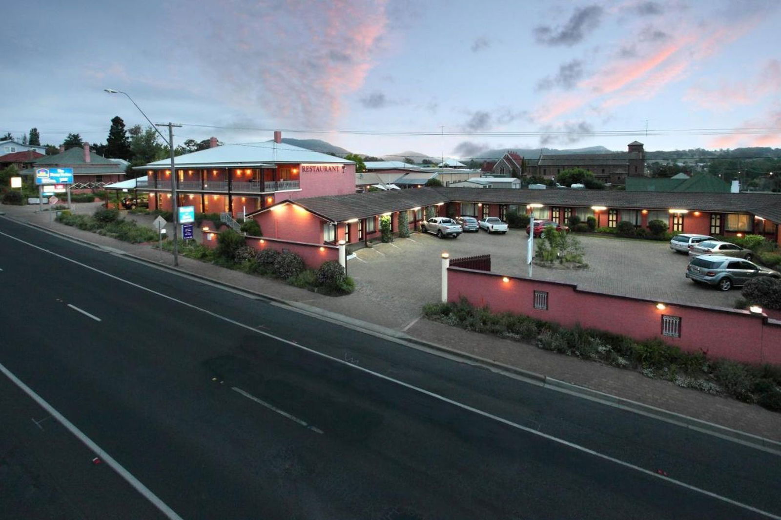 Tenterfield NSW Accommodation Broadbeach