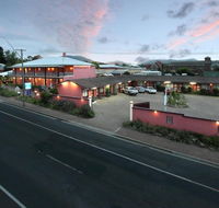 The Henry Parkes - Accommodation Broadbeach