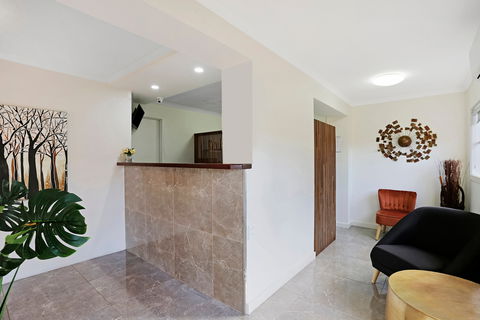 Tudor Motor Inn - Accommodation Broadbeach 2