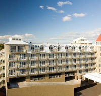 Deep Blue Hotel  Hot Springs - Accommodation Broadbeach