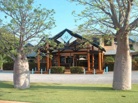 Blue Seas Resort - Accommodation Broadbeach 1