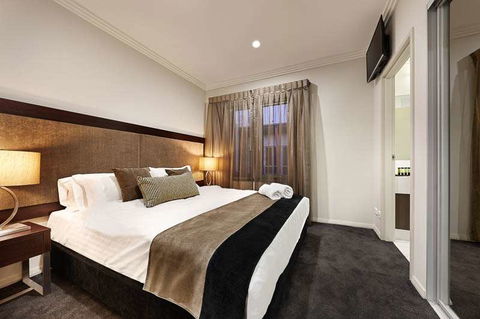 Attika Hotel - Accommodation Broadbeach 1
