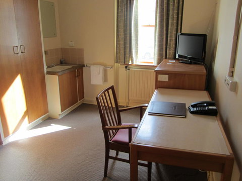 University House - ANU - Accommodation Broadbeach 44