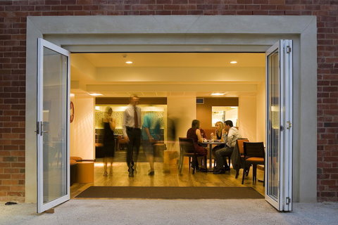 University House - ANU - Accommodation Broadbeach 25