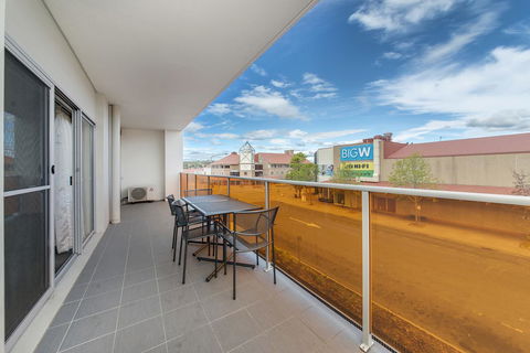 Abode Tuggeranong - Accommodation Broadbeach 6