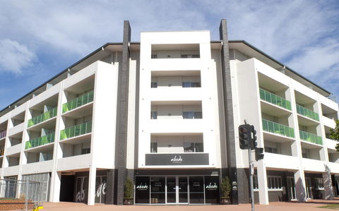 Abode Tuggeranong - Accommodation Broadbeach 0