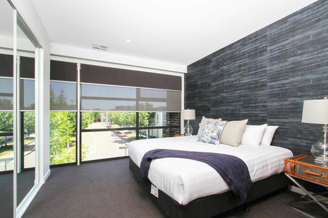 Accommodate Canberra - Parbery - Accommodation Broadbeach 6